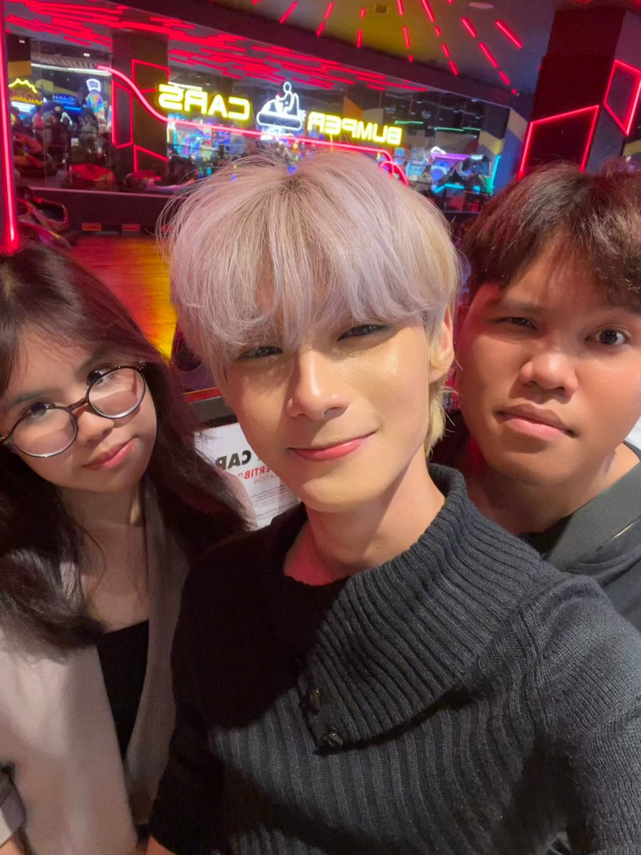 eyoyoyon tweet media