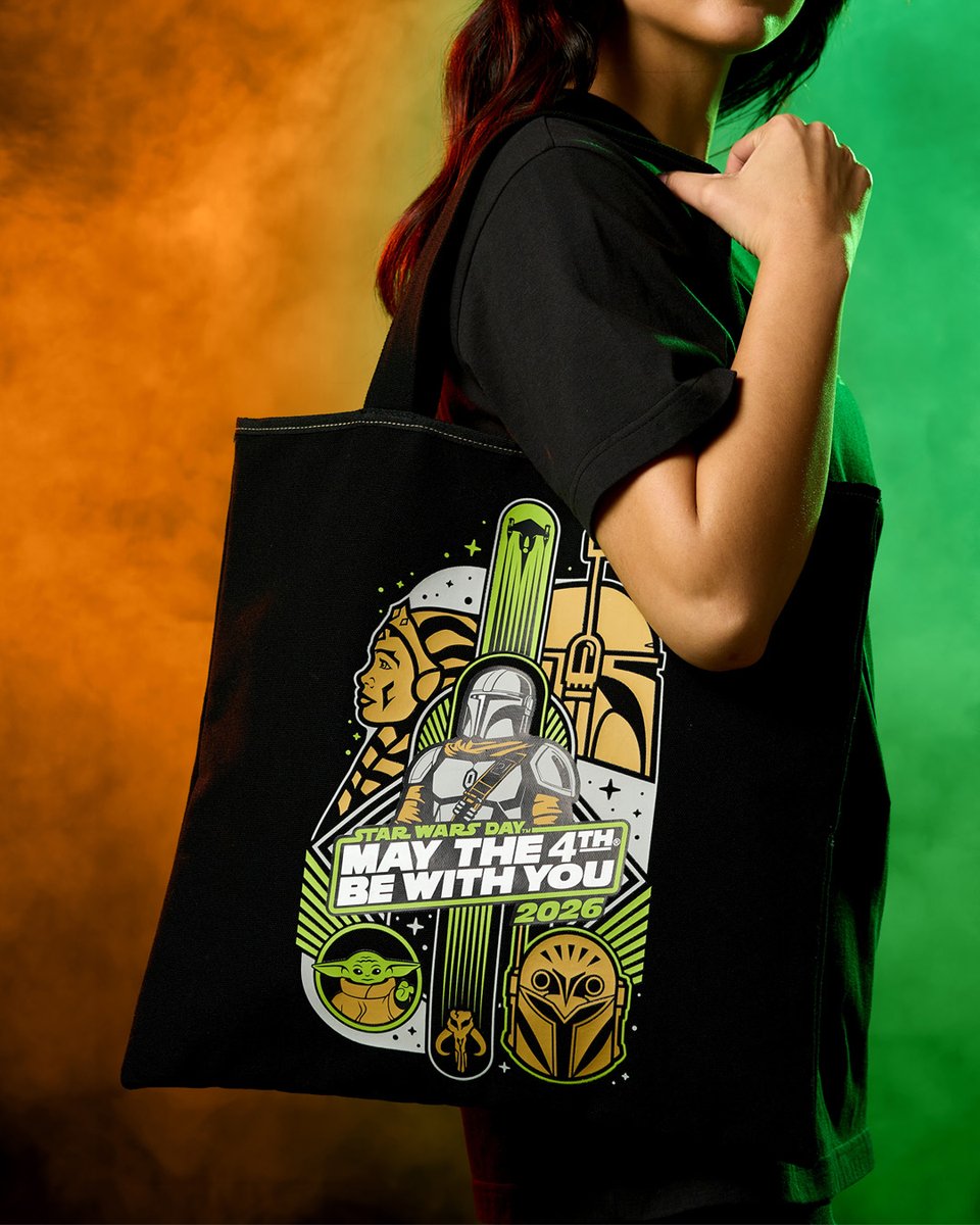 Disney Store tweet media