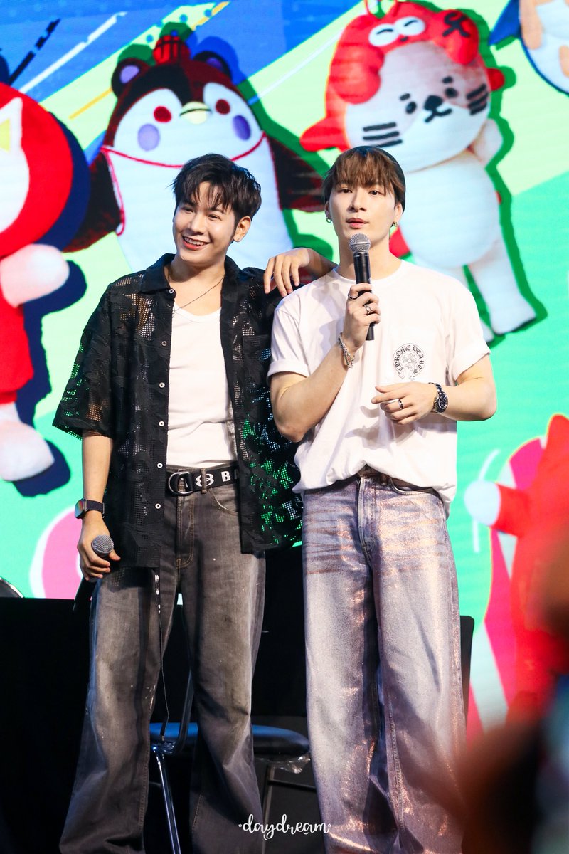 daydream 💛⛅✏️📖 tweet media