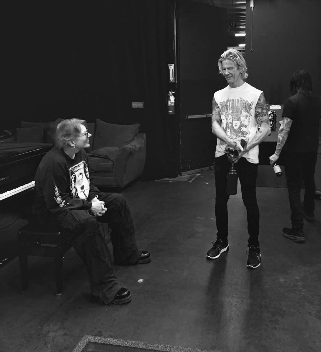 TheGNRGiirl's tweet photo. New photos of Axl at band rehearsals in Los Angeles! The 2026 Guns N’ Roses tour kicks off in Monterrey, MX this Saturday.

What song do you think he’s singing here? https://t.co/2ifC1zdSbf