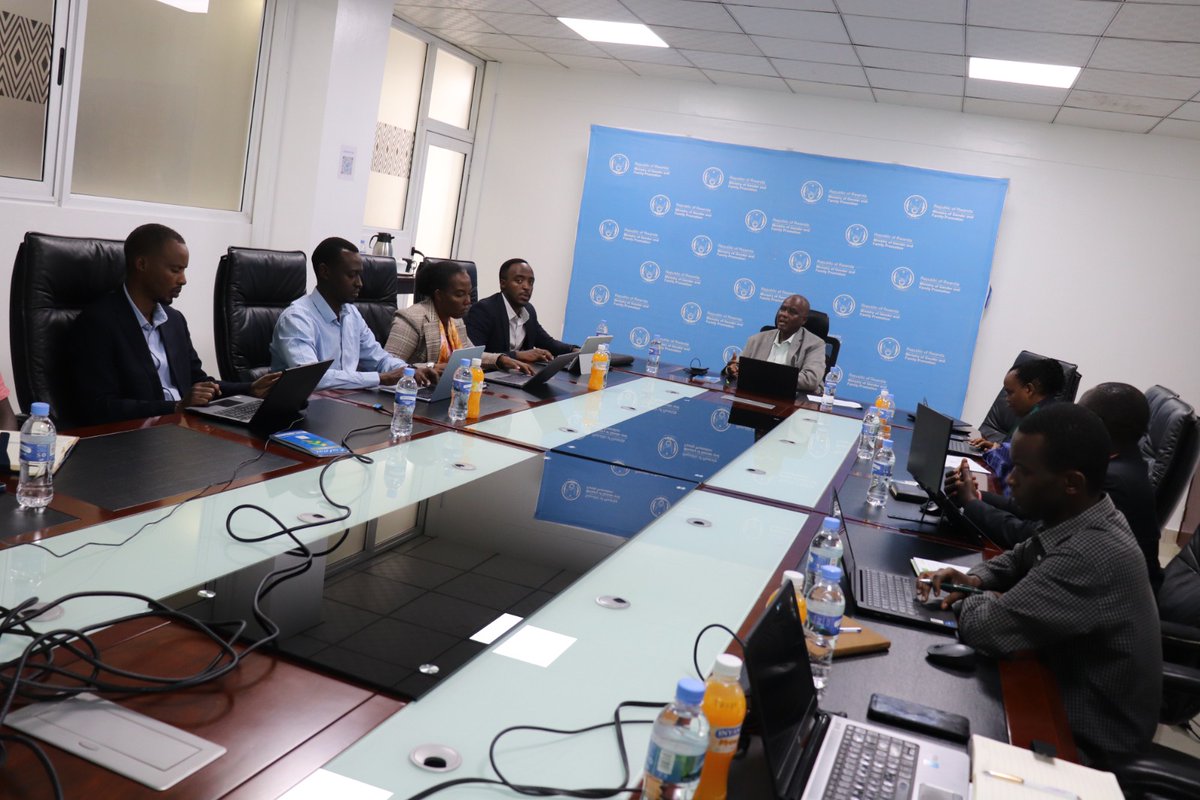 National Public Service Commission l Rwanda tweet media
