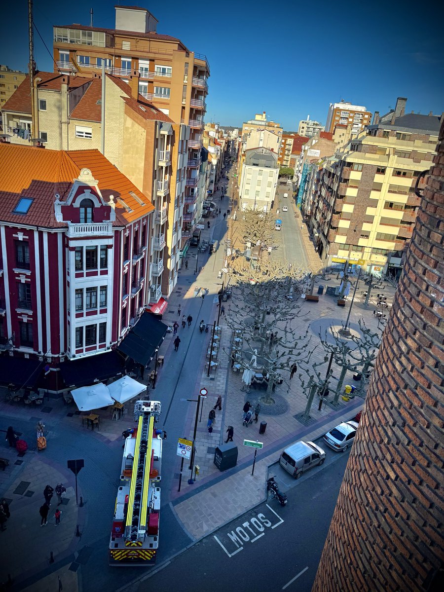 Bomberos de León tweet media