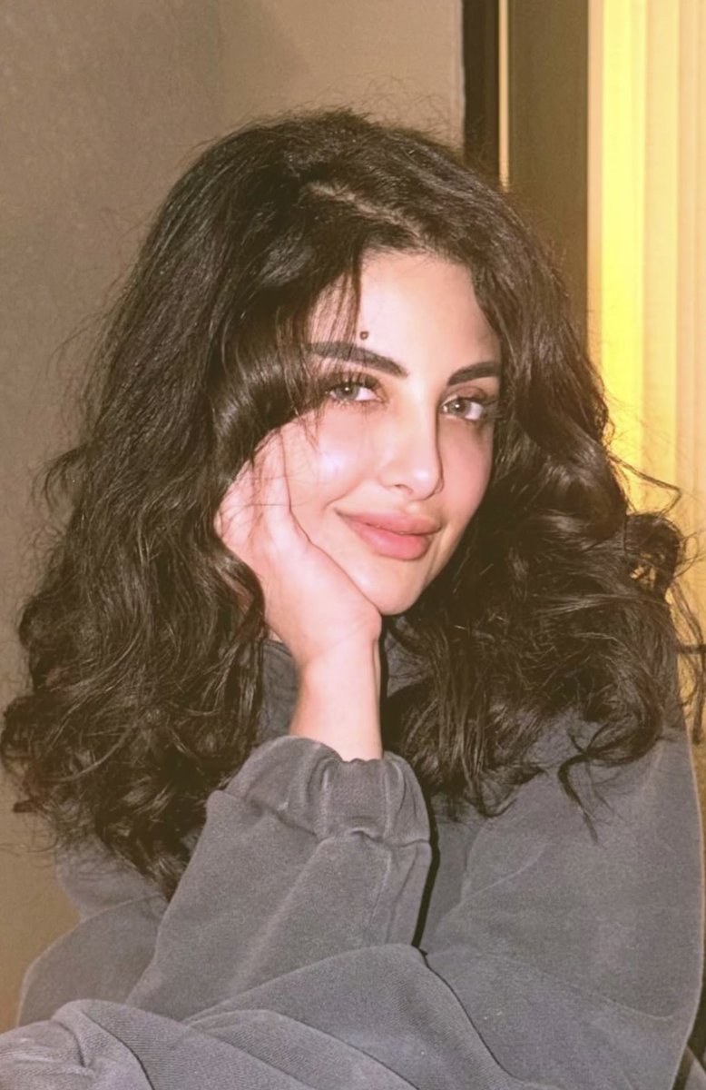 gorgeous4ew's tweet photo. لمى الكناني في أحدث ظهور❤️ https://t.co/kY3pwfqHiY