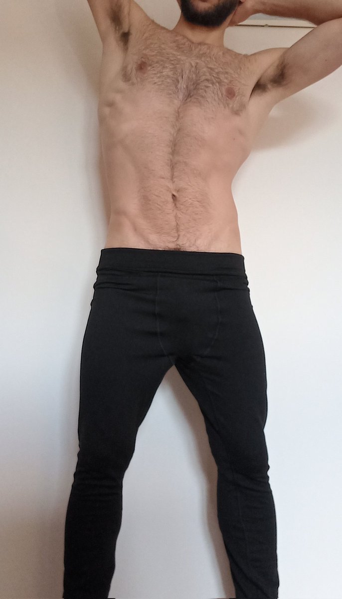 PrivITAMaster's tweet photo. Chi lecca ascelle sudate? #armpits #ascelle #ajillas #alphamale #menpower #male #findom https://t.co/gR6xRLzzRU