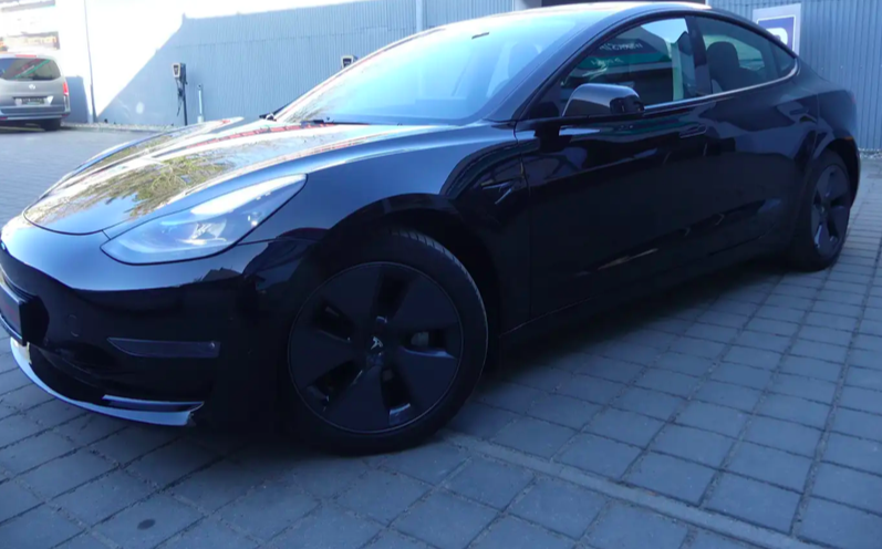 vaielettrico's tweet image. La batteria ha problemi a 74 mila km? @Tesla non solo l’ha sostituita #gratis in garanzia alla Model 3 di un lettore. Ha anche fornito come sostitutiva una Model Y con cui il cliente ha ricaricato gratis per 4.500 km⬇️
vaielettrico.it/batteria-sosti…
@TeslaOwnersIT @TeslaClubItaly