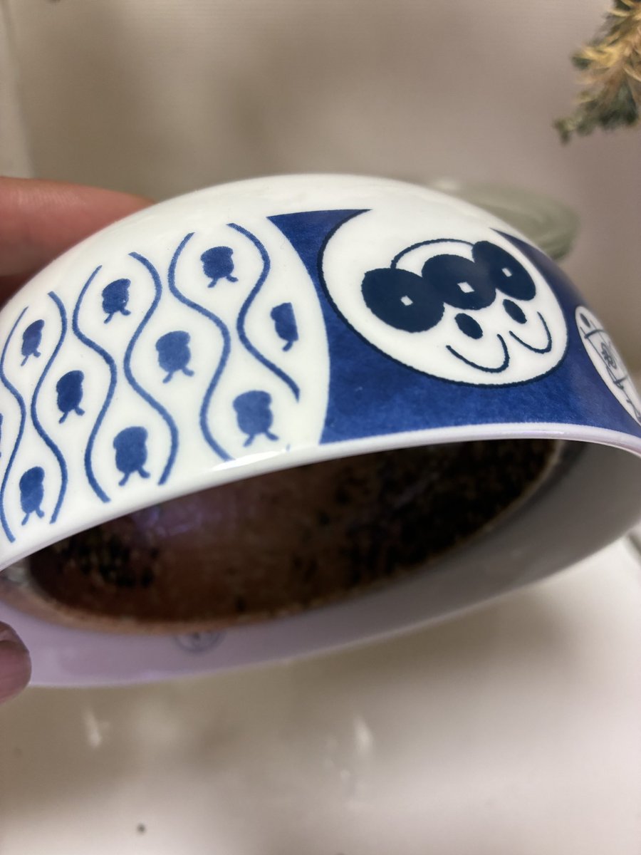 またしても抜けない…
3年前はコップinコップ
今回は小鉢inどんぶり茶碗😭

娘お気に入りのアンパンミュージアムで買った茶碗🍚
絶対に割るわけにいかないプレッシャー💦
もう、このまま使うか😂