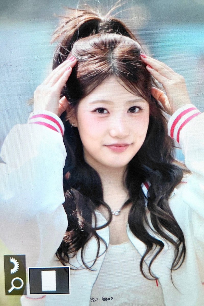 ʟɪɴᴅᴏ. tweet media