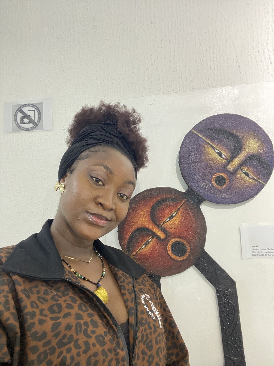 Zzadora2's tweet photo. Artist and the works of her hand https://t.co/ihwQhZ5fqD