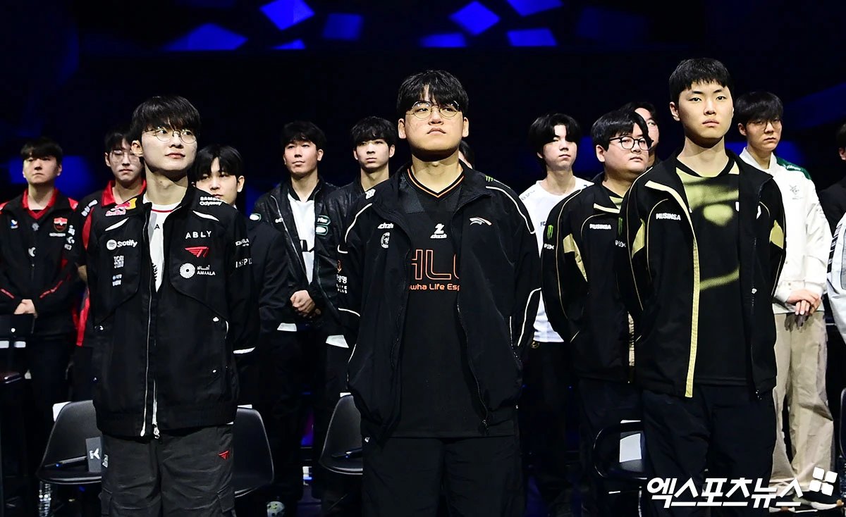 ɢᴜᴍᴀʏᴜɴɪ | ᵐᵃⁿⁱᶠᵉˢᵗⁱⁿᵍ ʜʟᴇ ᴊʜɪɴ 2026💫 tweet media