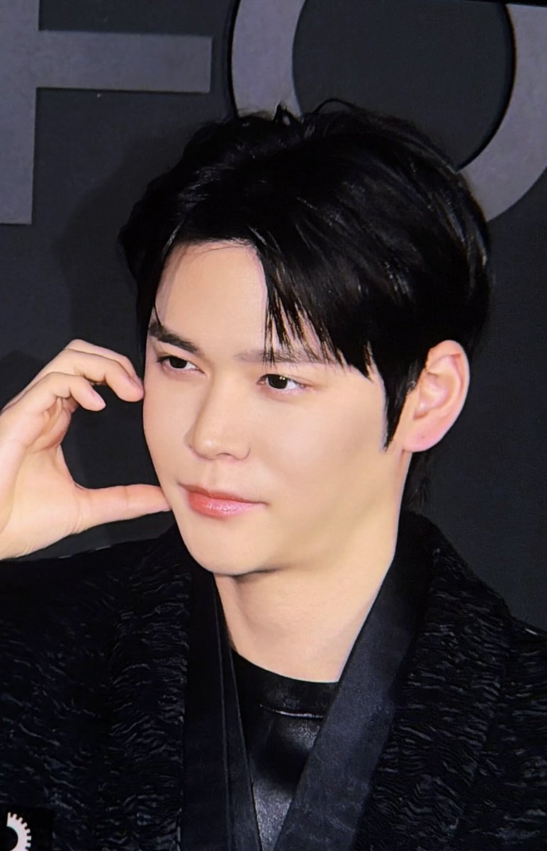 톱빱 tweet media