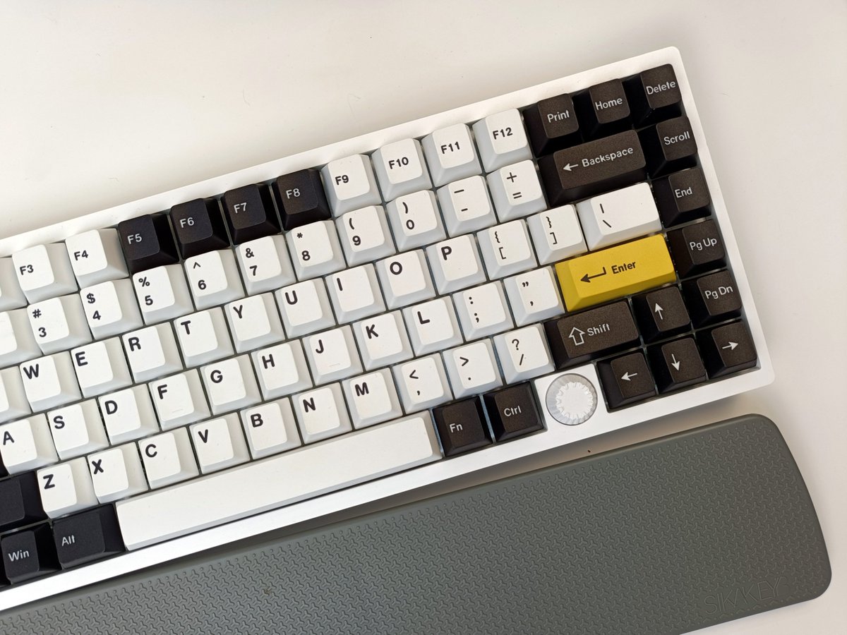 Sikakeyb tweet media