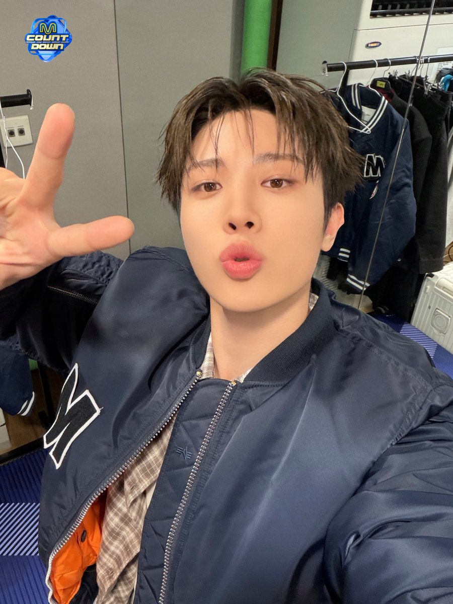 M COUNTDOWN tweet media