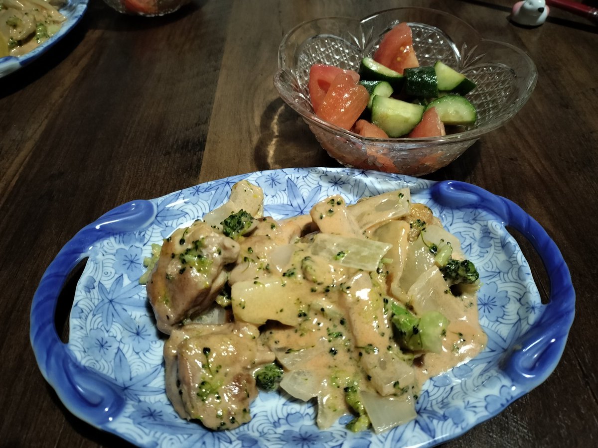 まれこ tweet media