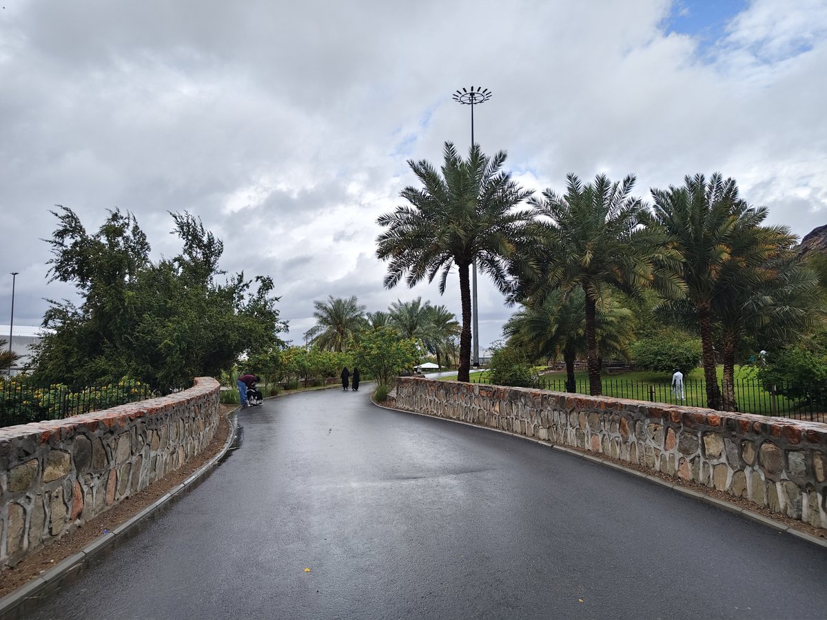 غَـيْـمَـةٌ tweet media