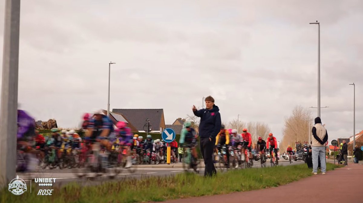 Dan Deakins tweet media