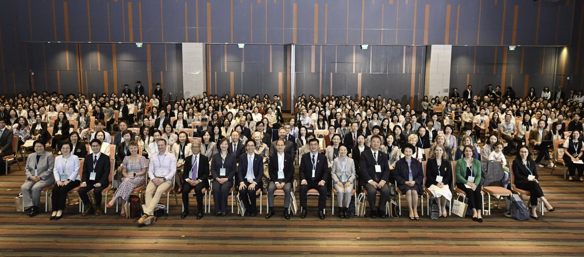 CUHKMedicine's tweet image. The Nethersole School of Nursing (@cuhknursing)  of @CUHKMedicine launches the 8th Pan-Pacific Nursing Conference cum 2nd Cochrane Hong Kong Symposium, bringing together nearly 1,200 delegates around the world to explore how #AI, #bigdata, #genomics and #evidence-based healthcare