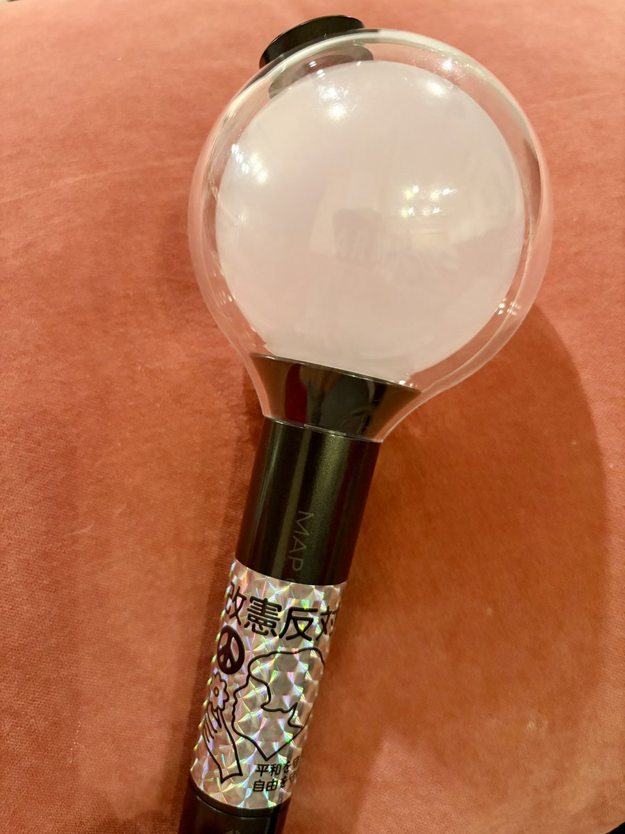 よんたん tweet media