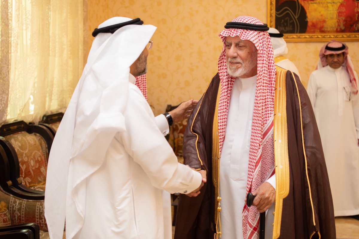 alismail_family's tweet photo. | إستقبال المهنئين بعيد الفـطــر المـــبارك ١٤٤٧هـ | 

تشرفت أسرة السماعيل بعدة زيارات من أسر محافظة الأحساء للتهنئة بمناسبة عيد الفطر المبارك، في مجلس الأسرة بالبندرية في أجواءٍ يملؤها الفرح والسرور https://t.co/MgIfIkg0Wi