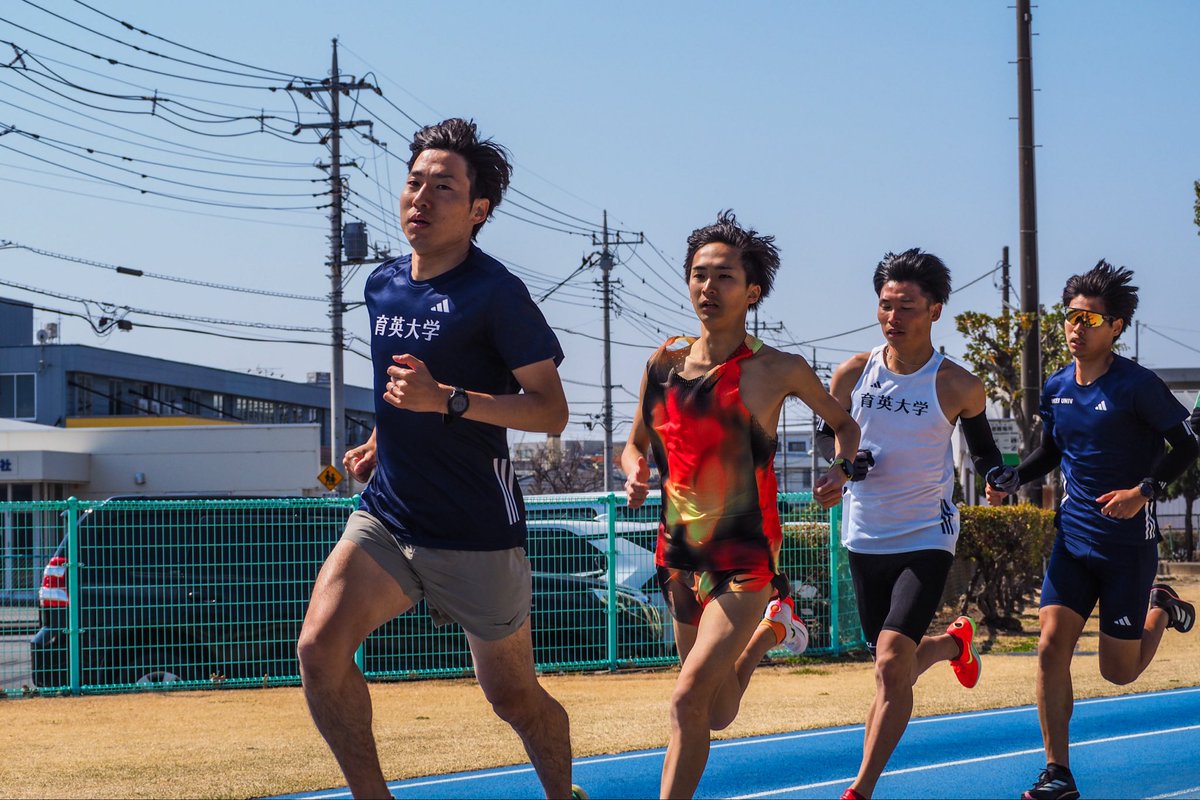 ikueiuniv_tf's tweet photo. 【新スタッフの紹介】

3月より原田大希コーチが新たに着任されました

寮監督として支えていただくとともに、ランニングコーチとしてもご指導いただいております

東京マラソンでは2時間11分25秒を記録し、総合40位という成績を収められました！
⁡
PB
1万m 29'15"00
ハーフ 1:03:47
フル 2:11:25⁡ https://t.co/f5xMQTTwoM