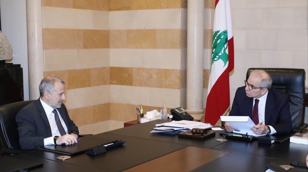 Gebran_Bassil's tweet photo. قدمنا لدولة رئيس الحكومة مقترح حماية لبنان لتجنيبِه الخطر الكبير من خلال الحوار في ما بيننا لا الصِدام https://t.co/IQycCTJ0Pm