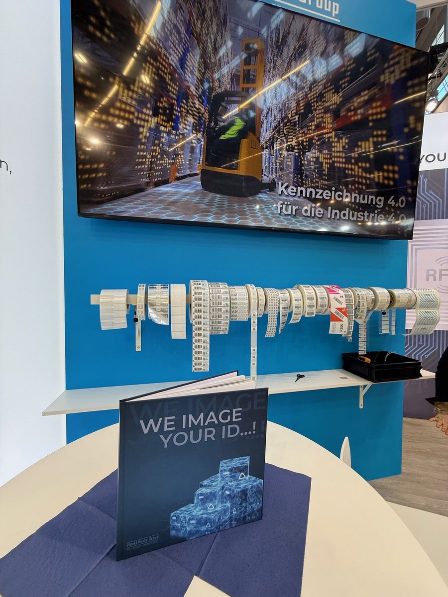 PloecklMedia's tweet image. Die LogiMAT2026 geht zu Ende, 3 inspirierende Messetage liegen hinter uns🚀
Danke an alle Besucher, #Partner &amp;amp; Interessenten für spannenden Gespräche, wertvolle Impulse &amp;amp; den persönlichen Austausch. Es war uns eine Freude, die #Zukunft der #Intralogistik gemeinsam zu gestalten.