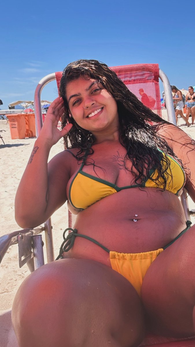 Aninhaaaaxxx05's tweet photo. 🇧🇷☀️👩🏽‍❤️‍💋‍👩🏻 https://t.co/rqhPnzLYe0