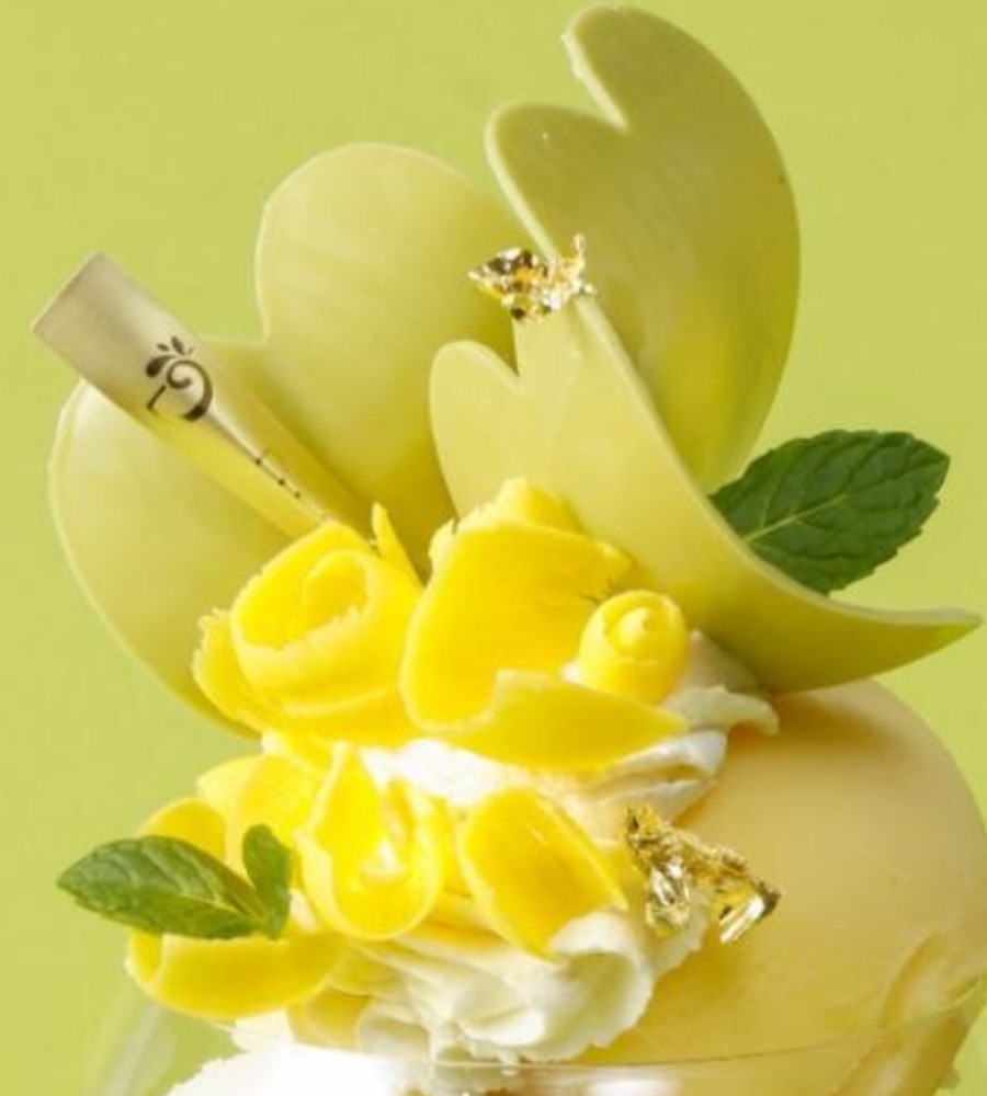 Fashion Press tweet media