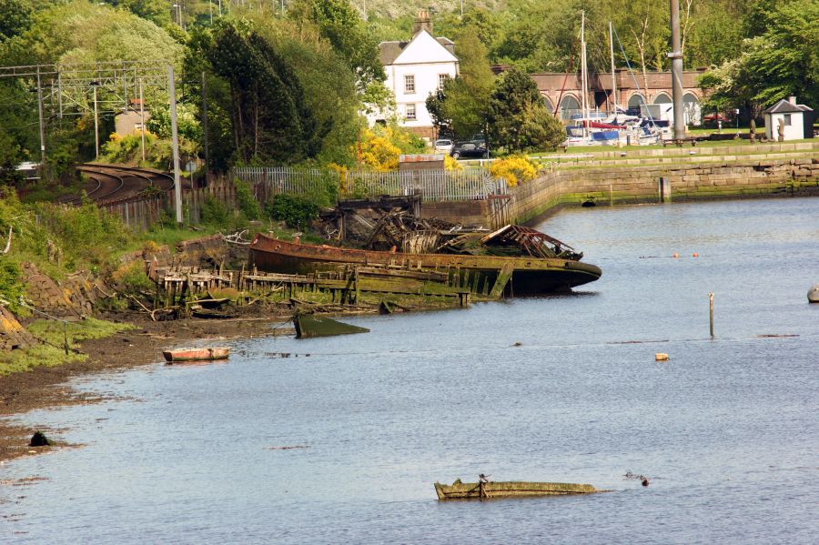LachlanMain's tweet photo. BOWLING 2014.
A beached boat in the harbour on the Forth & Clyde Canal.
#Scotland #Bowling #Glasgow #harbour #beached #Forth_ClydeCanal #waterways https://t.co/d5kvQTz998