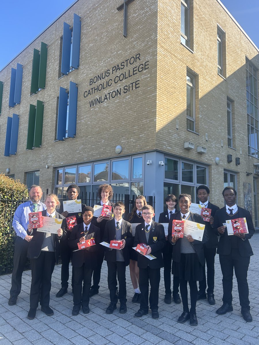 bonus_pastor's tweet photo. This term, we are proud to celebrate our Principal’s Award winners! 🎉These students have been selected by their Heads of Year and Heads of House in recognition of their hard work, dedication, and commitment throughout the term 👏✨ https://t.co/V2qQecMq9U