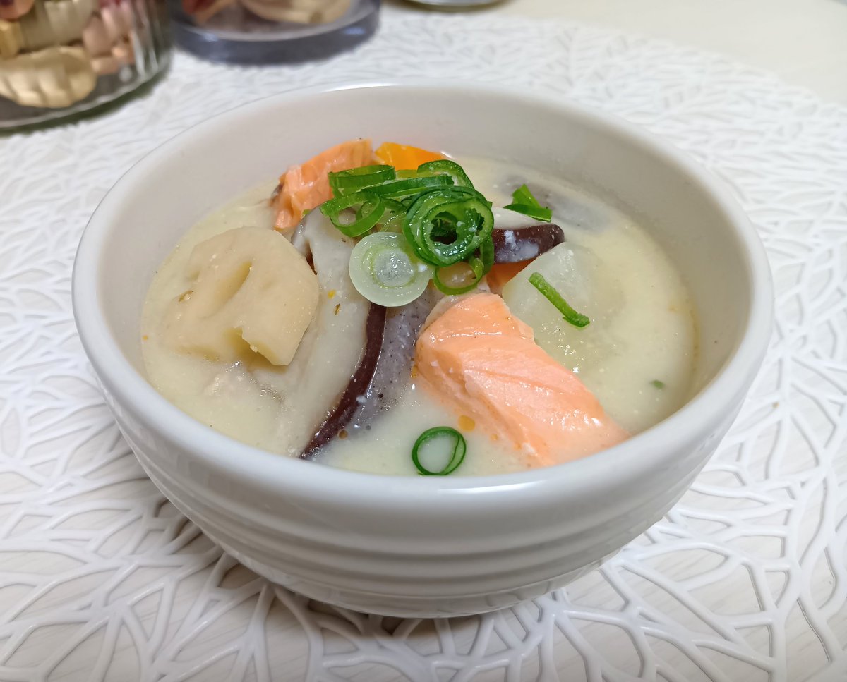 ふみふ tweet media