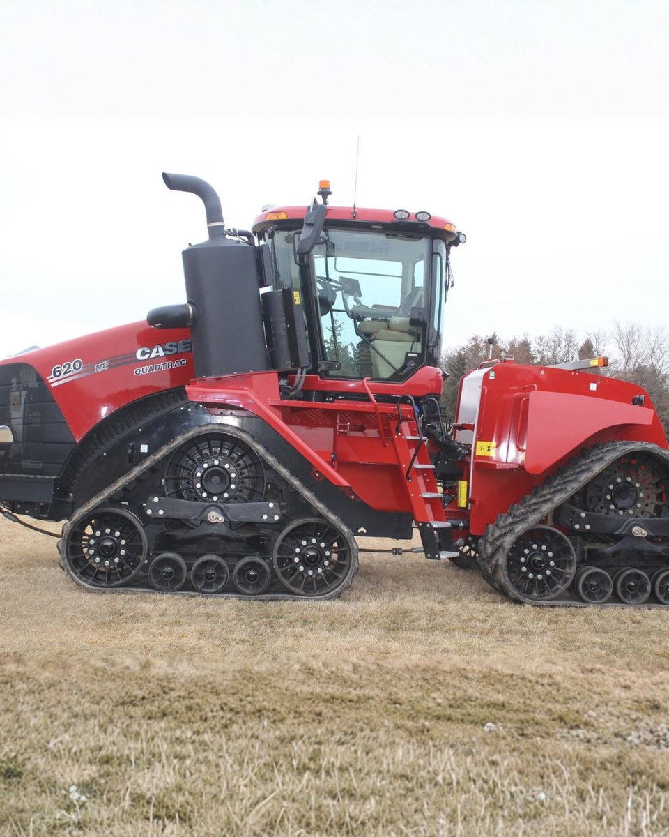 TractorHouse tweet media