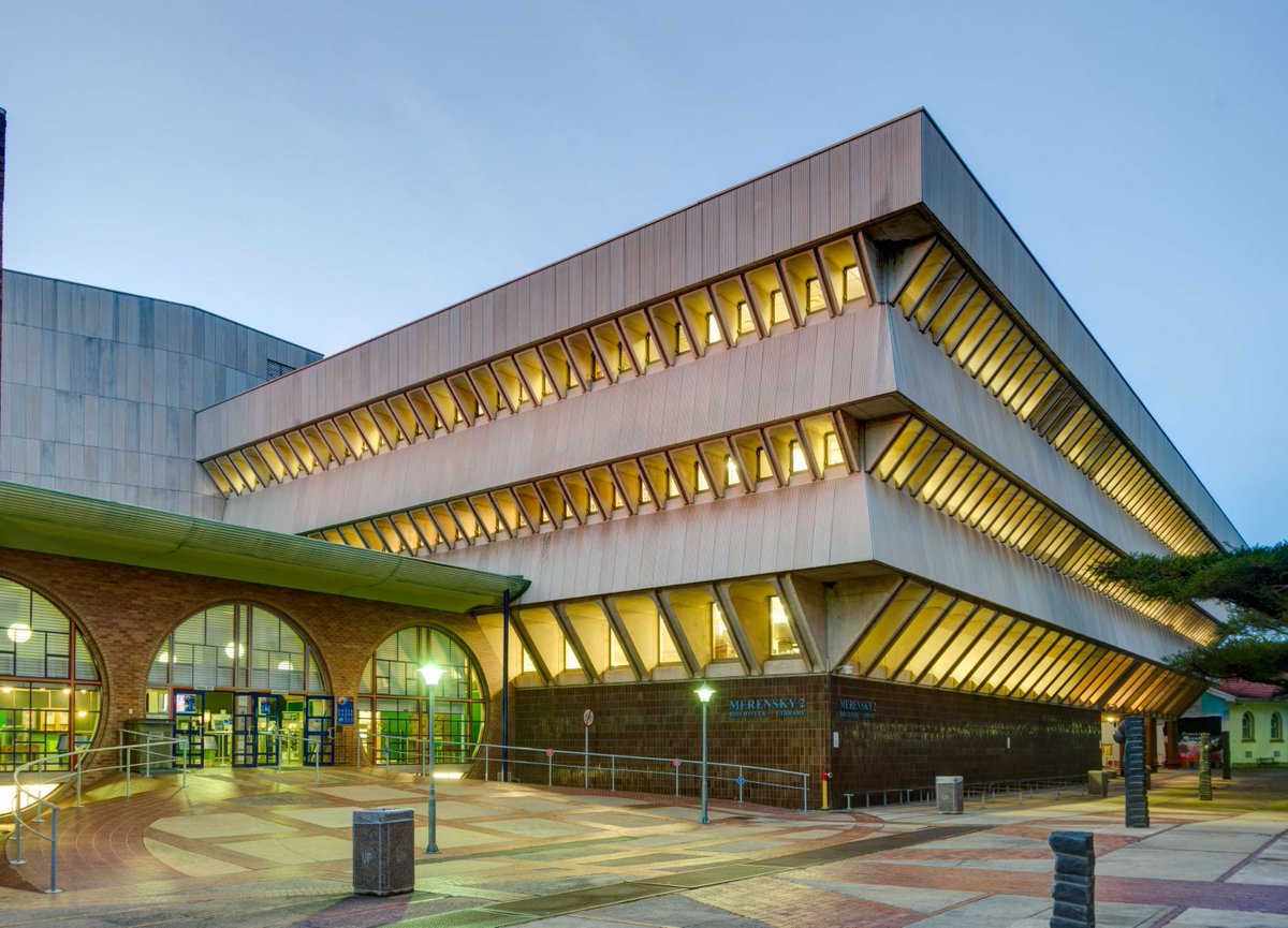 UPTuks's tweet image. For Library Week, we’re throwing it back to our journey from a single room in Kya Rosa in 1908 to the modern, digitally connected Merensky Library of today, more than a century of growth, innovation and service.

#LibraryWeek #UniversityOfPretoria