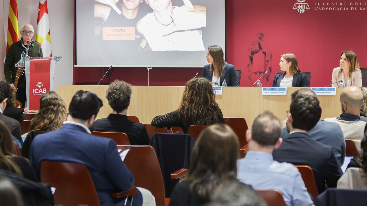 ⚖️ Inici del II Congrés de Dret Penal amb la presentació de l'entitat vinculada al projecte ICAB "12 Congressos, 12 Causes", la <a href="/FMarianao/">Fundació Marianao</a>, que duu a terme projectes socioeducatius per promoure el desenvolupament personal i comunitari a Sant Boi de Llobregat i el Baix Llobregat.