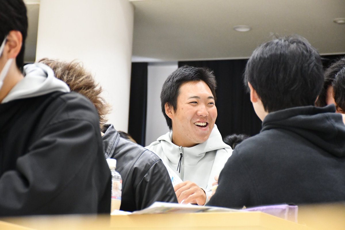 SSU_OFFICIAL's tweet image. 【いよいよ先輩！新2年生オリエンテーション🏫】 
本日も両学部が実施✨1年ですっかり頼もしくなり、真剣に説明を聞く姿に成長を感じました📝 今年は後輩を迎え、学びも本格化する年。目標に向かって思い切りチャレンジしてね💪教職員一同全力でサポートします！
#静岡産業大学 #SSU #新学期 #大学生活