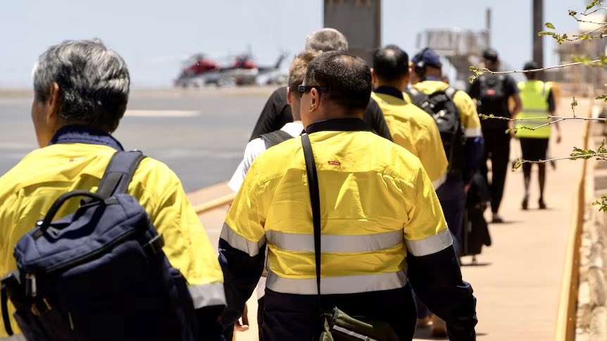 Shanaka Anslem Perera ⚡ tweet media