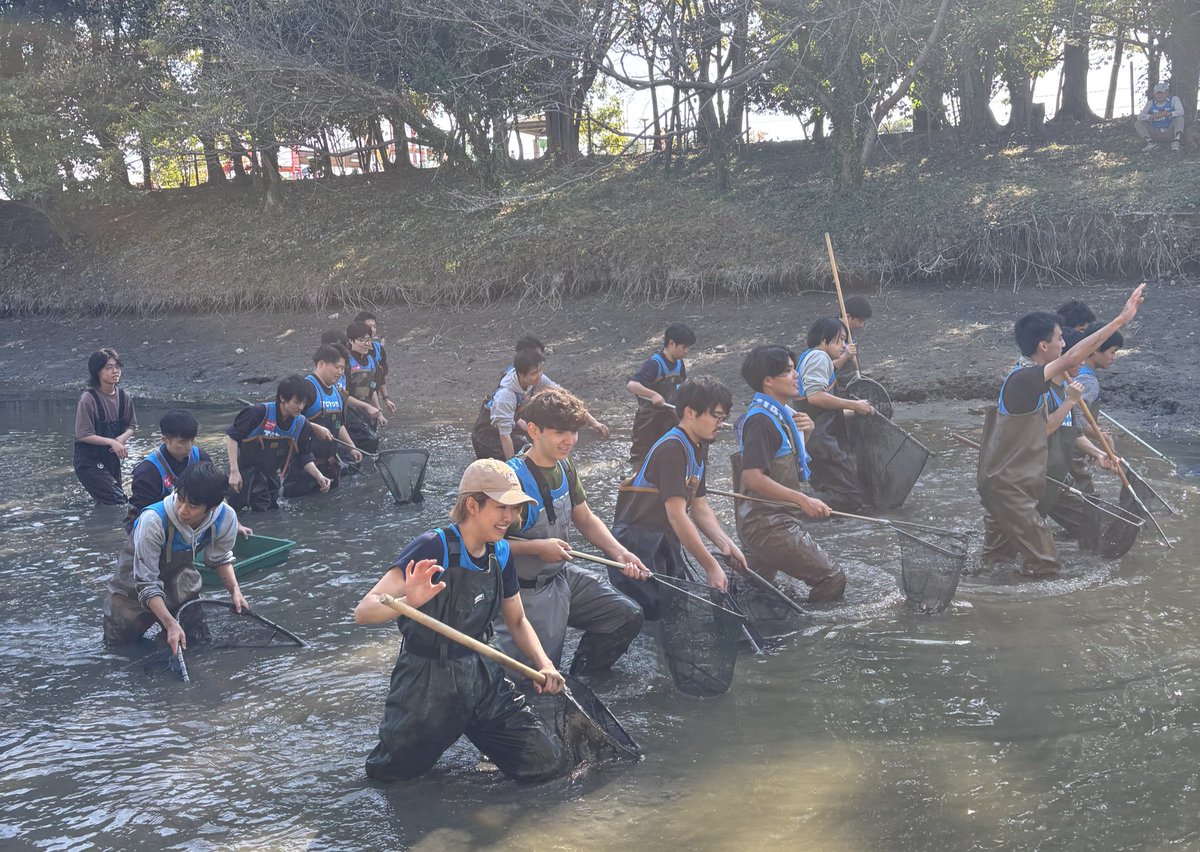 Green__Nexus's tweet photo. 佐賀大学に合格された皆さん、おめでとうございます🥳🥳

佐賀大学公認団体 Green-Nexusです！
私達は出張水族館や出展などのイベント、隔週のラジオ、地域の環境活動に参加しています！！

これから活動紹介を投稿していくのでフォローして是非ご覧ください♪

#春から佐賀大学
#春から佐賀大 https://t.co/1LcqPaVsA9