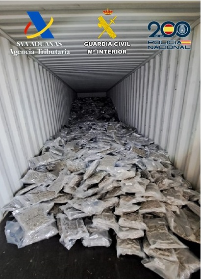 Guardia Civil tweet media