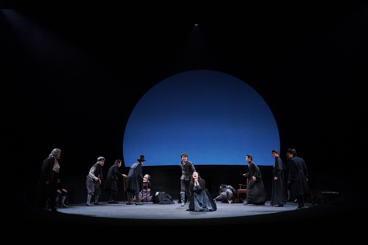 舞台「るつぼ」上演中📢

本日もご来場誠にありがとうございました💫

明日3月27日(金)は13時開演です✨
当日券は開演45分前より販売💁‍♀️

観劇後のご感想は是非 #るつぼ でお寄せください🗣️

#上村聡史 #坂本昌行 #前田亜季 #松崎祐介 #瀧七海

rutsubo2026.com