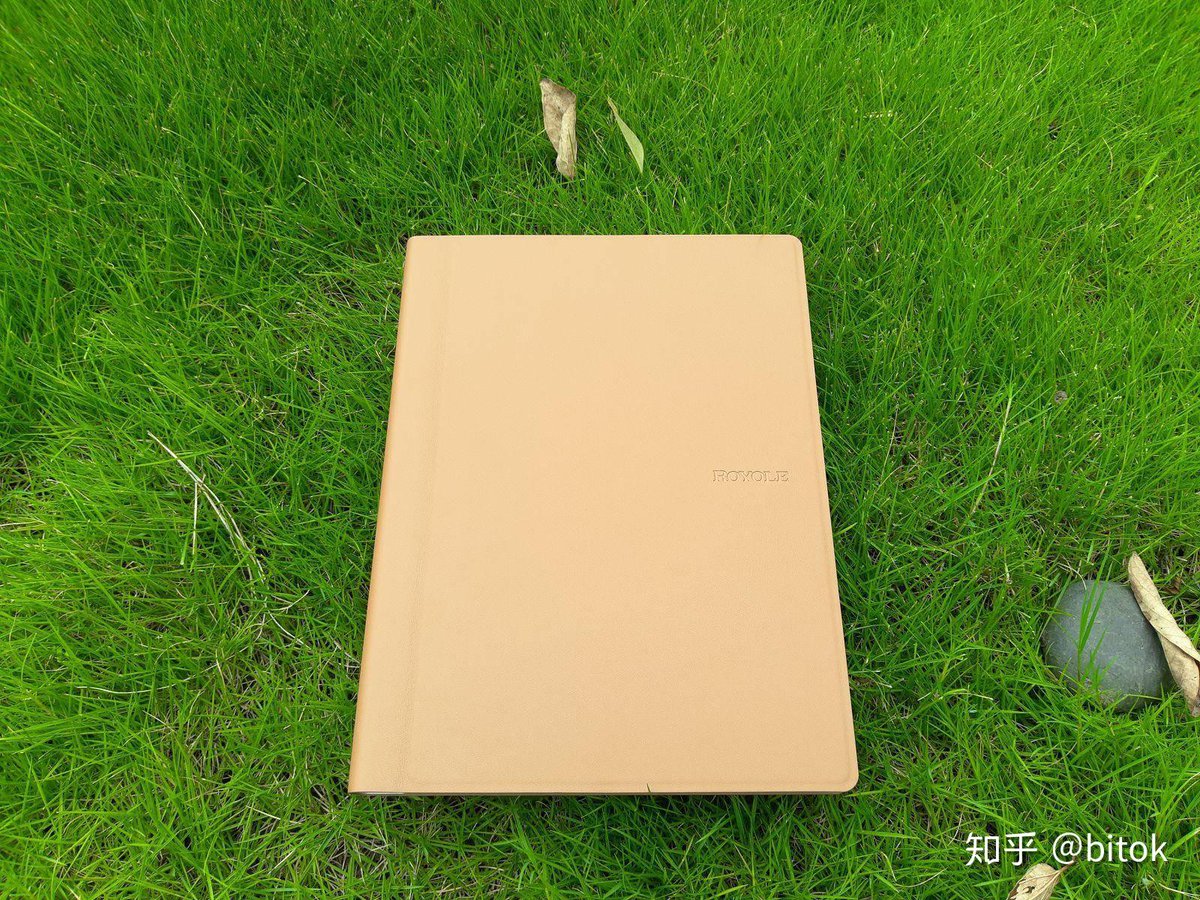 monica_herring's tweet image. Just hit "submit" on the final project!  Months of late nights, coffee runs, and sticky notes finally paid off. Time to breathe (and maybe nap for 12 hours). #TaskComplete #WinningMoment