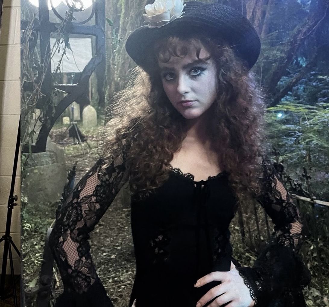 char1iesgarden's tweet image. how does pinterest see you? 

singer🎤
lyrics🎼
film🎞️
character 🎬

this is so CUTE