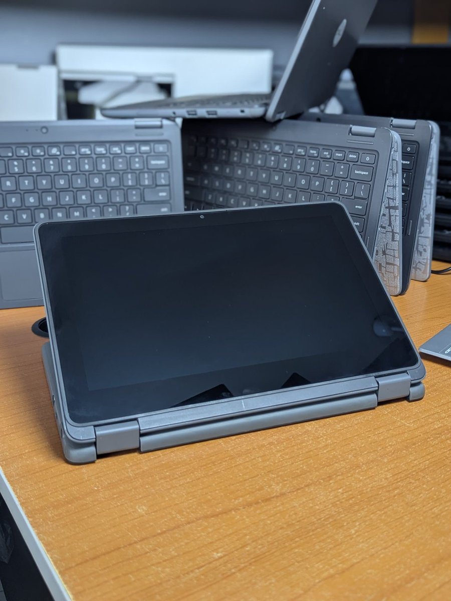 Maviatu 👞👟🥾🛍️🛒 tweet media