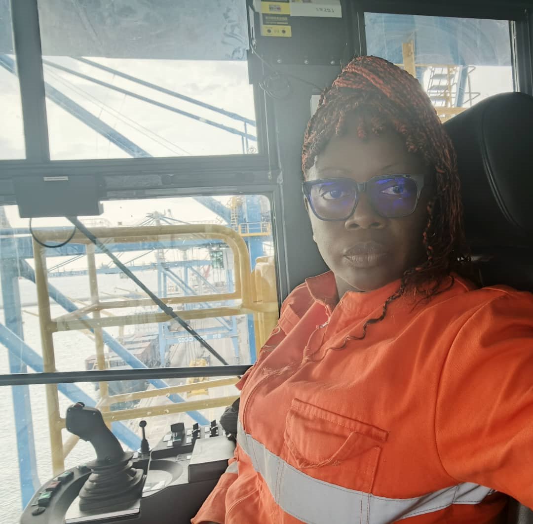 bluewomenafrica's tweet image. A Day with Kristiane Débo MAKOUDOUM

bluewomenafrica.com/en/a-day-with-…

#BlueWomenAfrica #8March #WomensRightsDay #bluewomenafrica #women #GenderEquality #BlueEconomy #magazine