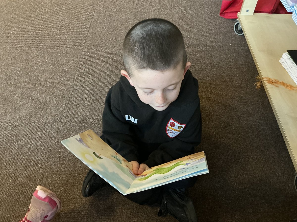 lime_class's tweet photo. We are super readers. https://t.co/pWsXJquJDi