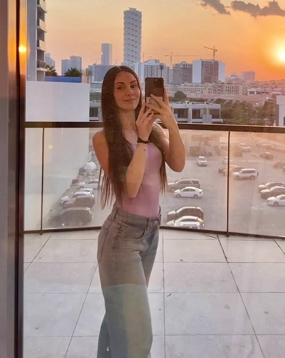 CryptoPizzaGirl 🍕🐳 tweet media