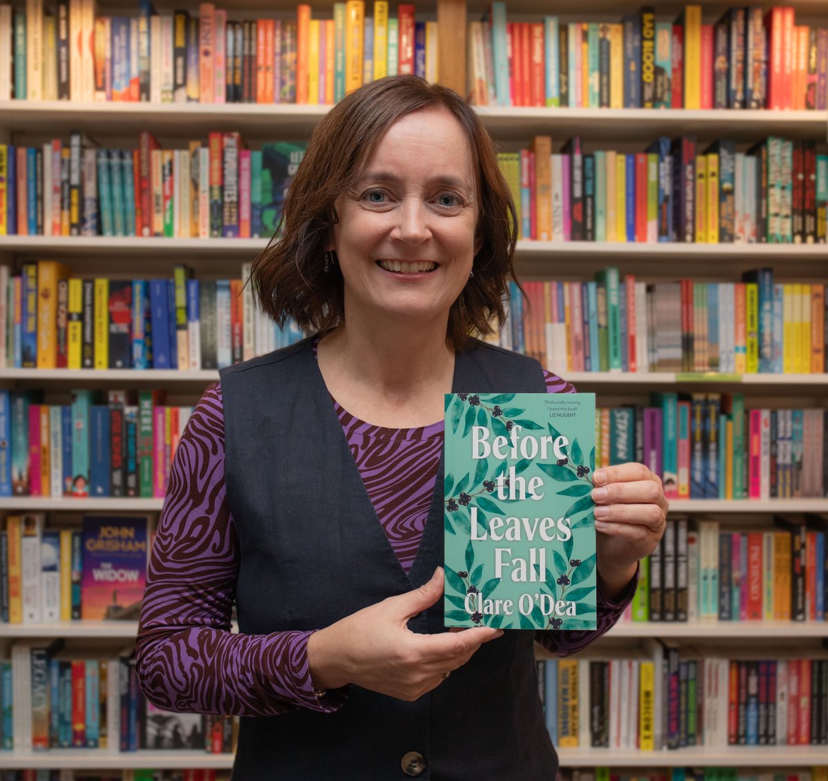 ClareODeaZ's tweet image. Read an extract from my new novel "Before the Leaves Fall" published by @FairlightBooks and shared here by @RTE_Culture #beforetheleavesfall #swissstory #irishwriting rte.ie/culture/2025/1…