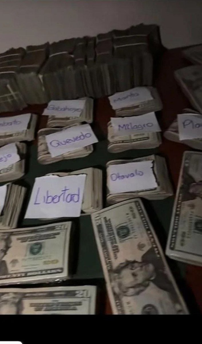 EbiCamacho_Oficial tweet media