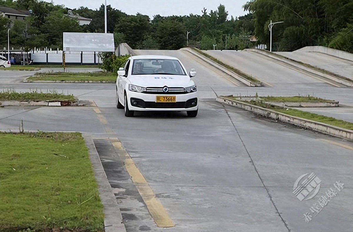 Helene Crabb tweet media