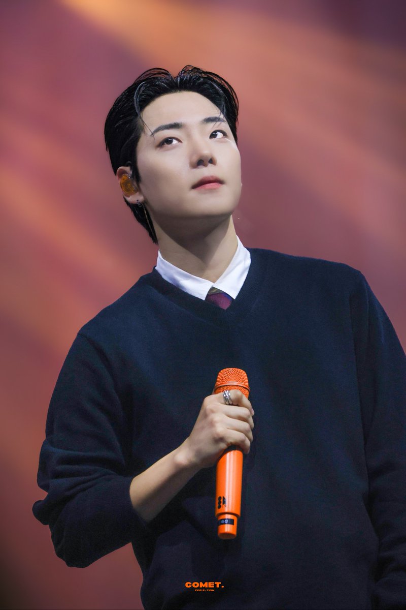 𝘾𝙊𝙈𝙀𝙏. tweet media