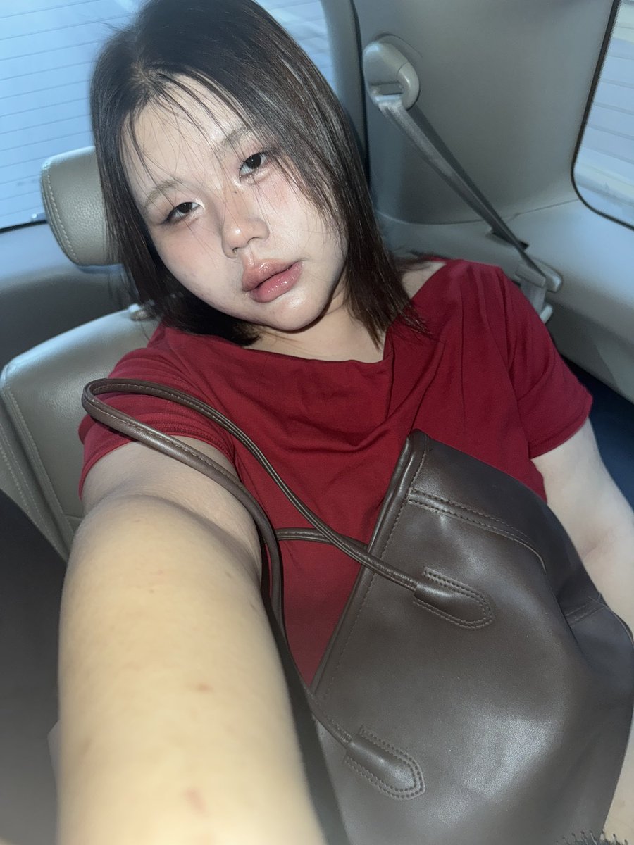 MiUMiu tweet media