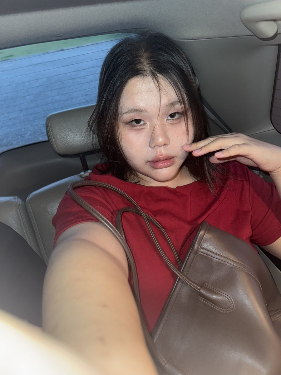 MiUMiu tweet media